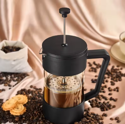 Cafetiere-et-theiere-haut-de-gamme-machine-a-cafe-au-design-intemporel