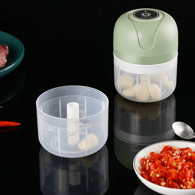 Hachoir et mixeur rechargeable batteur robuste mini hachoir indispensable - Cuisinelecoffret.com