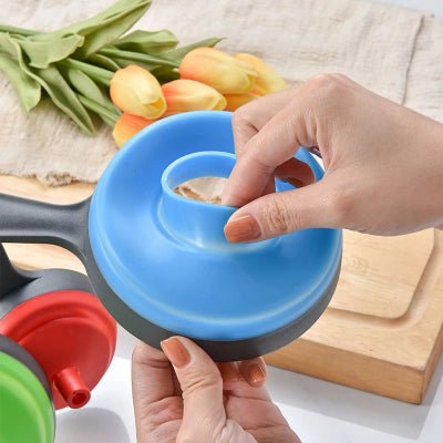 Moule silicone : Entonnoir pliable 1 entonnoir silicone pliable qualité inégalé - Cuisinelecoffret.com
