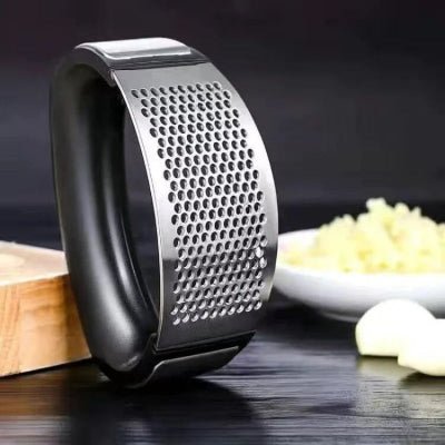 Ustensiles de cuisine: Presse ail, fruits, légumes presse ail inox qualité supérieur - Cuisinelecoffret.com
